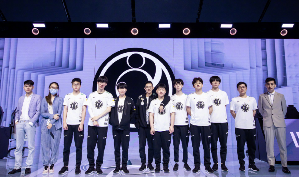 这等同于用 这等同于用