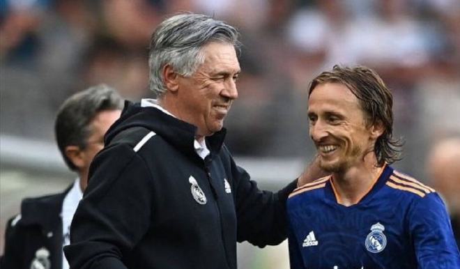 更是在整个 更是在整个