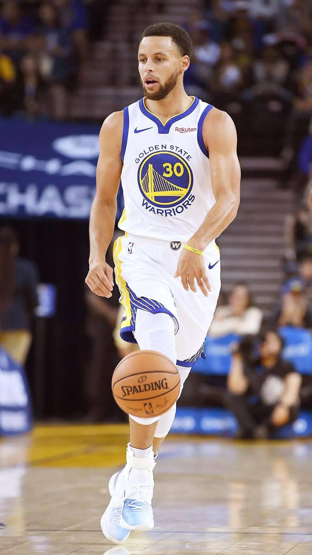 虽然德拉富 虽然德拉富